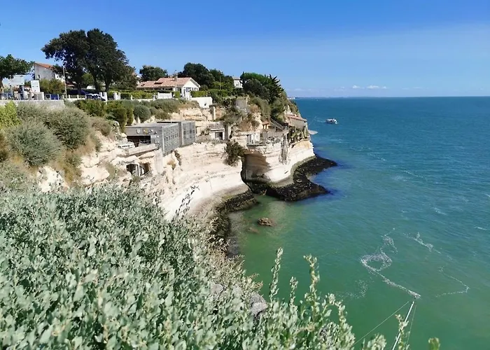 Arts & Passion Frühstückspension Mirambeau (Charente-Maritime)